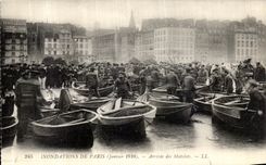 VINTAGE POSTCARD Paris Floods Arrived of the Sailors