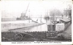 CPA Paris Inonde Burrage de Secours Quai Malaquais 