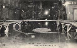 CPA Crue de la Seine Janvier Paris Rue du Bac et Rue de Lille