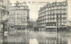 CPA Paris Inondations La rue de Lyon prise Rue Parrot 