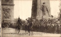 VINTAGE POSTCARD Apotheosis of the Victoire July 14th  1919 general Pershing Arc de Triomphe