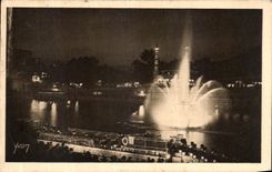 VINTAGE POSTCARD International exhibition of Decorative Arts Paris 1925 luminous Fountain and barges of Poiret