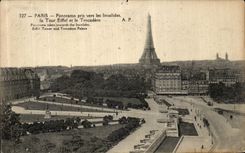 CPA Paris Panorama Pris vers Les Invalides La Tour Eiffel et Le Trocadero 