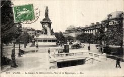 VINTAGE POSTCARD Paris the Station of Meropolitain Places Republic Subway