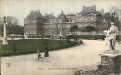 VINTAGE POSTCARD Paris Senate Palate of Luxembourg