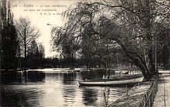 VINTAGE POSTCARD Paris the Lake Daumesnil With Wood De Vincennes
