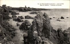 VINTAGE POSTCARD Pouliguen On the Dimension Bay of the sphinx Cliffs and rocks
