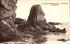 VINTAGE POSTCARD Pouliguen On the Dimension the Pyramid