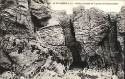 VINTAGE POSTCARD Pouliguen Main entrance of the Cave Two Binoculars