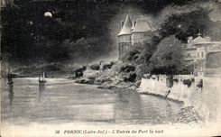 CPA Pornic L Entree du Port la Nuit