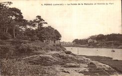 CPA Pornic La Pointe de la Malouine et l Entree du Port 