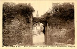 La POSTAL Guerande Porte Vannetaise de la VENDIMIA esta puerta se compone de dos viajes