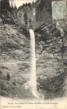 CPA Savoie Sur la Route de Flemet a La Giettaz Cascade du Stappet