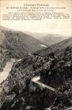 CPA Le Cantal L Auvergne Pittoresque St Flour Route de St Flour a Chaudesaigues Les tournants dans la cote de Lanau