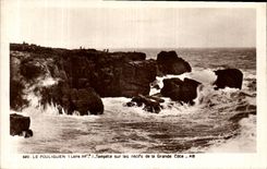 VINTAGE POSTCARD Pouliguen Storm On the Reefs of the Great Dimension