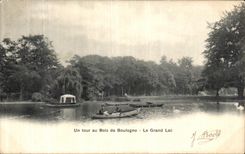VINTAGE POSTCARD a Turn at the Bois de Boulogne the Big lake
