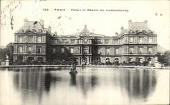 VINTAGE POSTCARD Paris Palate and Basin of Laxembourg