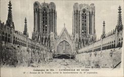 CPA Campagne Cathedrale De Reims Dessus de la voute apres le bombardement Militaria