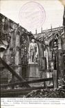 CPA Ypres La Cathedrale La Statue de Vandepelreboom Militaria