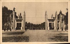 VINTAGE POSTCARD Paris Expostition of Decorative Arts Carries D honor