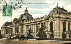 VINTAGE POSTCARD Paris Suffers It Palate of the Champs Elysees