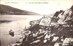 VINTAGE POSTCARD the French Jura Lake Of Russet red And the Rock