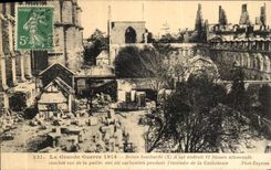 VINTAGE POSTCARD Rheims bombards Militaria