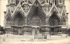 VINTAGE POSTCARD Rheims Cathedral the Large Gate