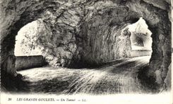 VINTAGE POSTCARD Great Narrow parts a Tunnel
