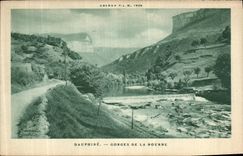 VINTAGE POSTCARD Dauphine Falls Of Bourne