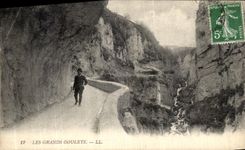 VINTAGE POSTCARD Great Narrow parts