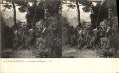 VINTAGE POSTCARD the Dauphine Cascade of Dripped