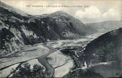 VINTAGE POSTCARD Dauphine the Line of Walls and Drac