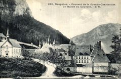 Convento de Dauphine de la POSTAL de la VENDIMIA de chartreuse grande el ataque frontal del convento