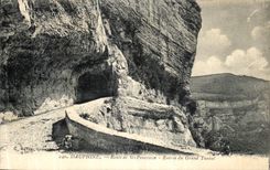 VINTAGE POSTCARD Dauphine Road of St Pancrasse Entered of the Large tunnel