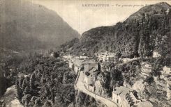 VINTAGE POSTCARD Holy Saver View Taken of the rock