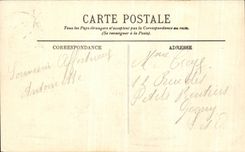 VINTAGE POSTCARD Chantilly the Castle L entered and the bridge levis