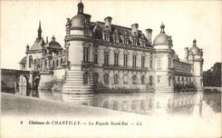 VINTAGE POSTCARD Castle of Chantilly the Northern Frontage Is