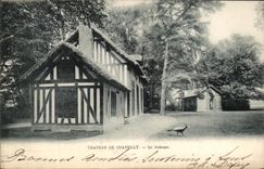 VINTAGE POSTCARD Castle of Chantilly the Hamlet
