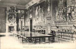 VINTAGE POSTCARD Chantilly the Gallery Of the stags Dining room