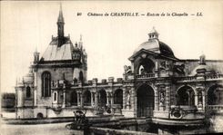 VINTAGE POSTCARD Castle of Chantilly Entered of the Vault