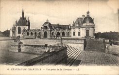 VINTAGE POSTCARD Castle Of Chantilly Seen from of terrace