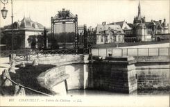 CPA Chantilly Entree du Chateau