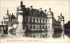 VINTAGE POSTCARD Castle of Chantilly the Northern Frontage Is