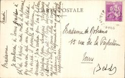 VINTAGE POSTCARD Castle of Chantilly the small living room