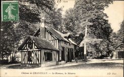VINTAGE POSTCARD Castle of Chantilly the Hamlet the smallholding