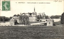 VINTAGE POSTCARD Chantilly Main entrance and together of the castle