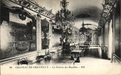 VINTAGE POSTCARD Castle of Chantilly the Gallery of the battles