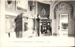 VINTAGE POSTCARD Castle of Chantilly L Anteroom