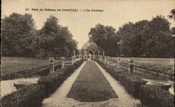 VINTAGE POSTCARD Park of the Castle Of Chantilly L island D love